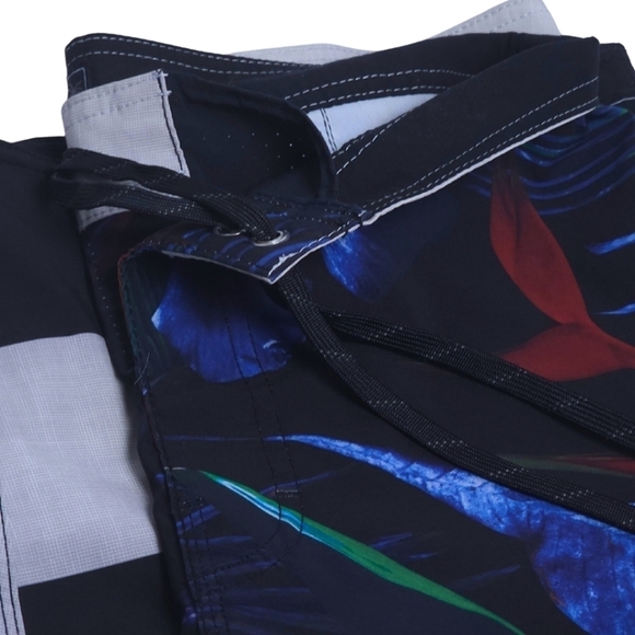 Vans Swim Board Shorts Tropical Print Size 28 - Picture 3 of 4